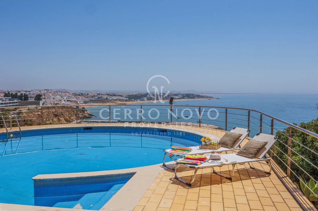 Villa in Olhos de Agua, Algarve, Portugal 1 - 18328664