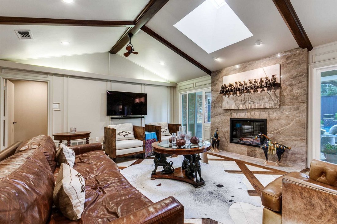 House in Dallas, Texas, United States 4 - 17402773
