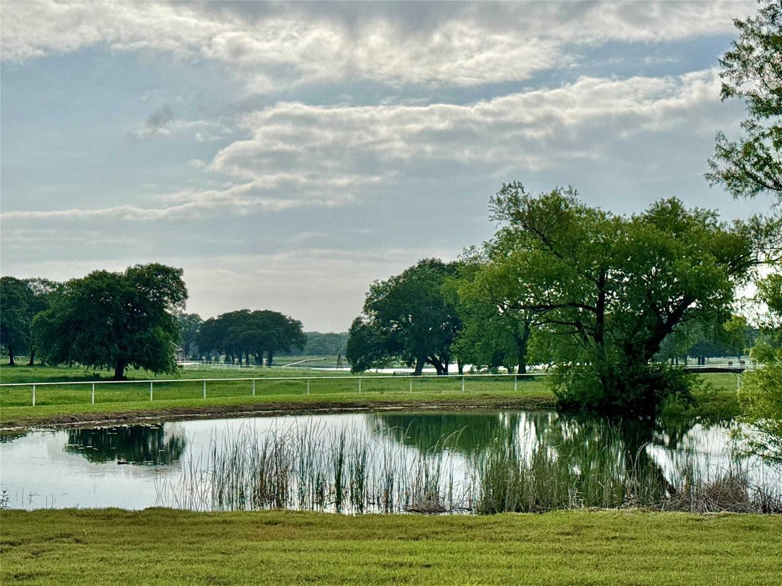 House in Pilot Point, Texas, United States 1 - 17801582
