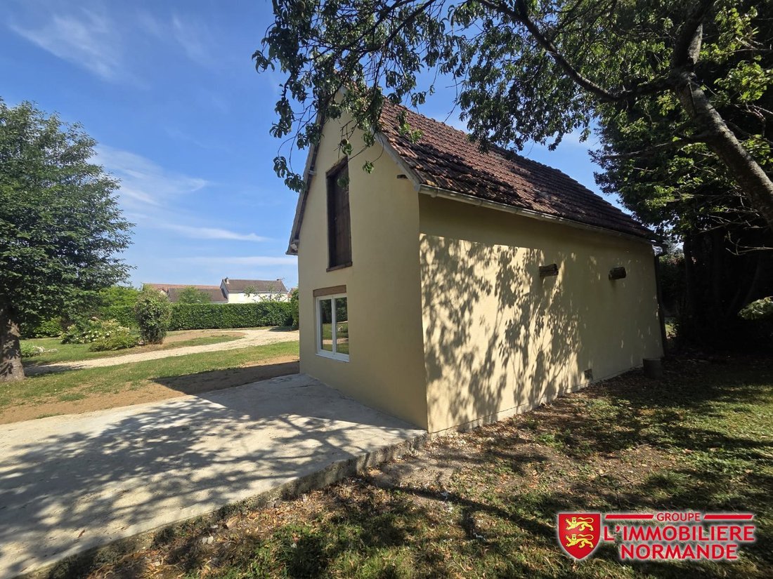 House in Le Vaudreuil, Normandy, France 3 - 18321321