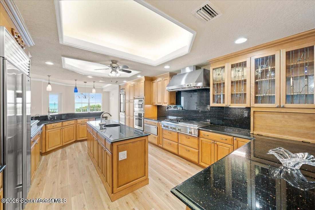 Condo in Indialantic, Florida, United States 3 - 18329196