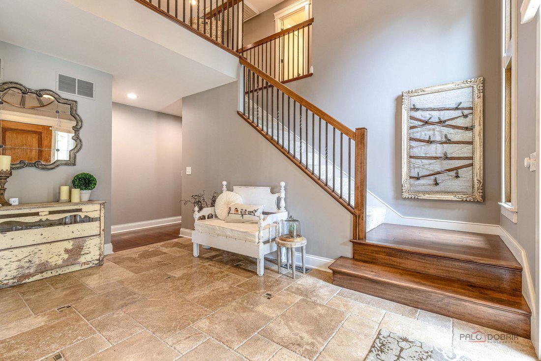 House in Elgin, Illinois, United States 4 - 18327475