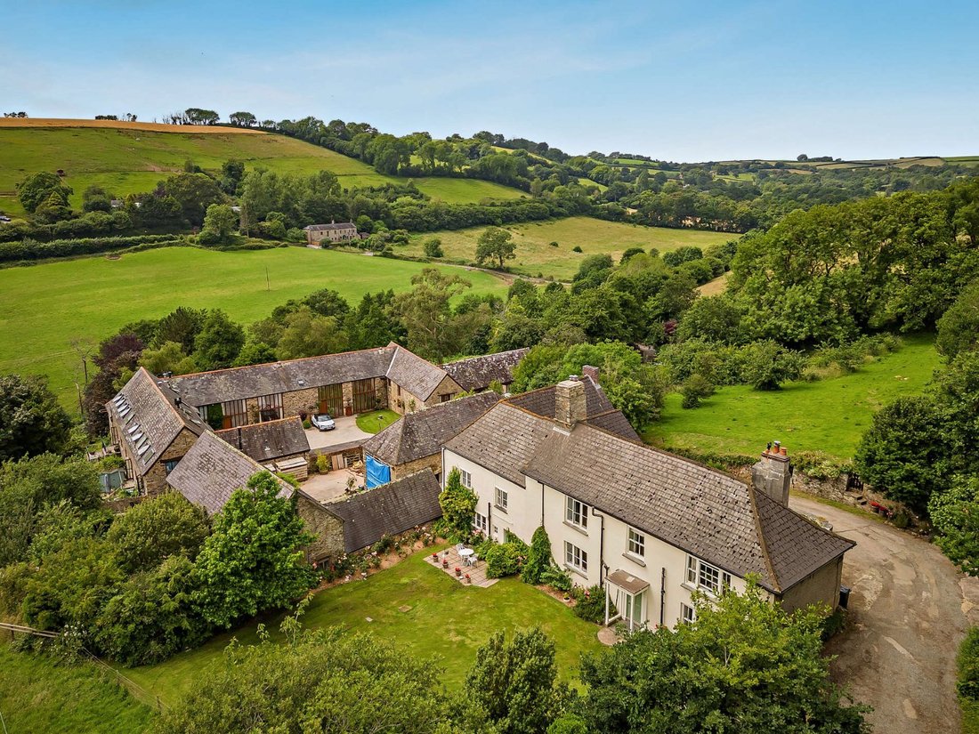 House in Devon, England 3 - 18327054