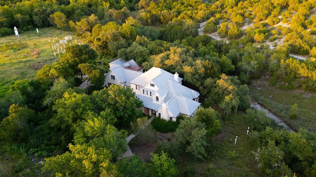 House in Bee Cave, Texas, United States 1 - 17945123