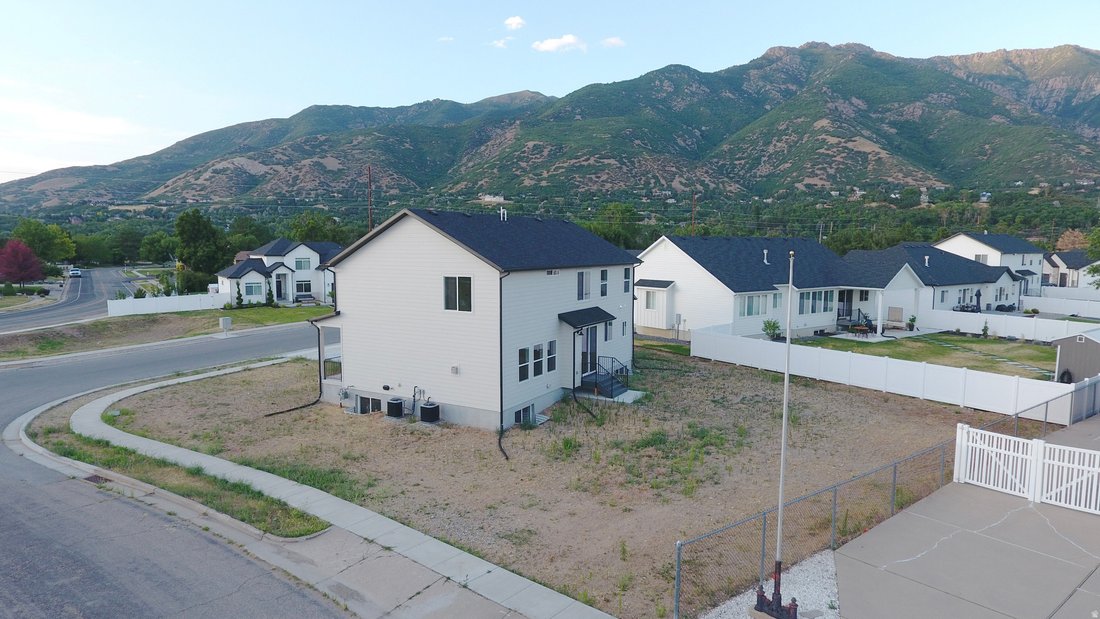 House in Ogden, Utah, United States 2 - 16939333