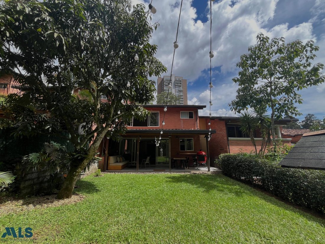 House in Medellín, Antioquia, Colombia 1 - 18327573