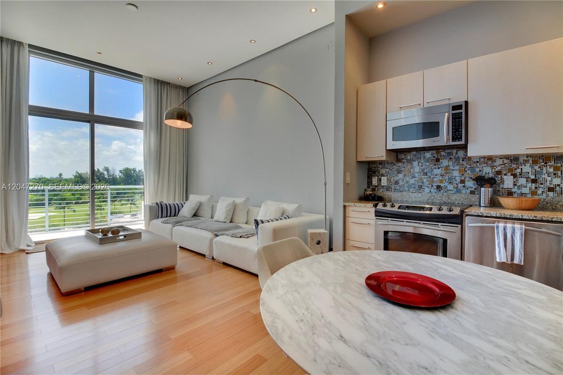 Condo in Miami Beach, Florida, United States 1 - 18331659