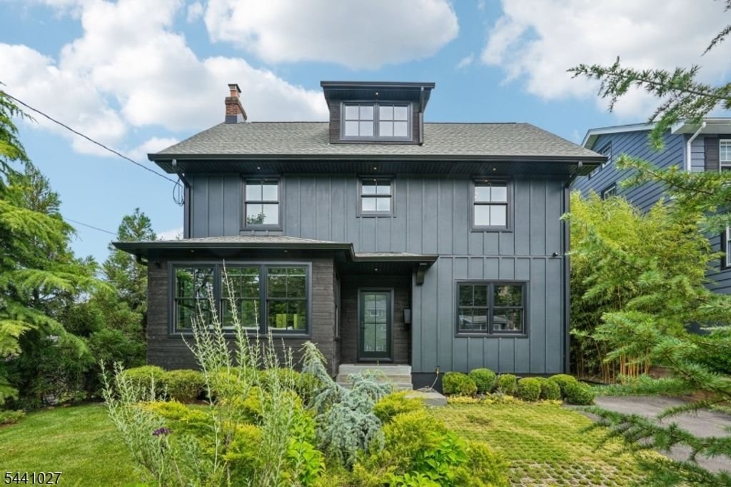 House in Caldwell, New Jersey, United States 1 - 18332162