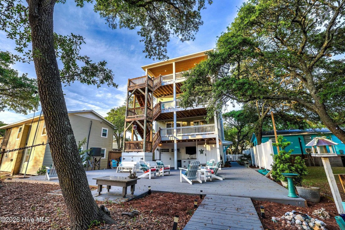 House in Surf City, North Carolina, United States 4 - 17868505