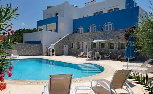 Villa in Crete, Greece 1