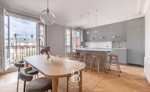 Apartment in Gros Caillou, Paris 7e Arrondissement, Paris 1