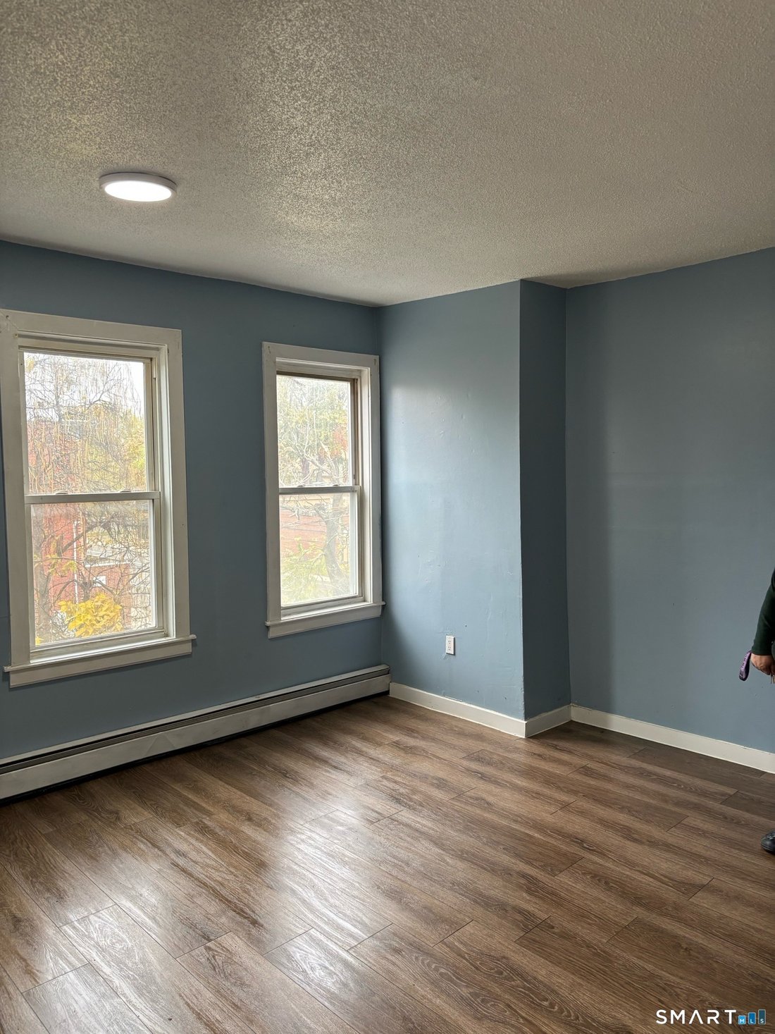 Hartford, Connecticut, United States 5 - 18329336