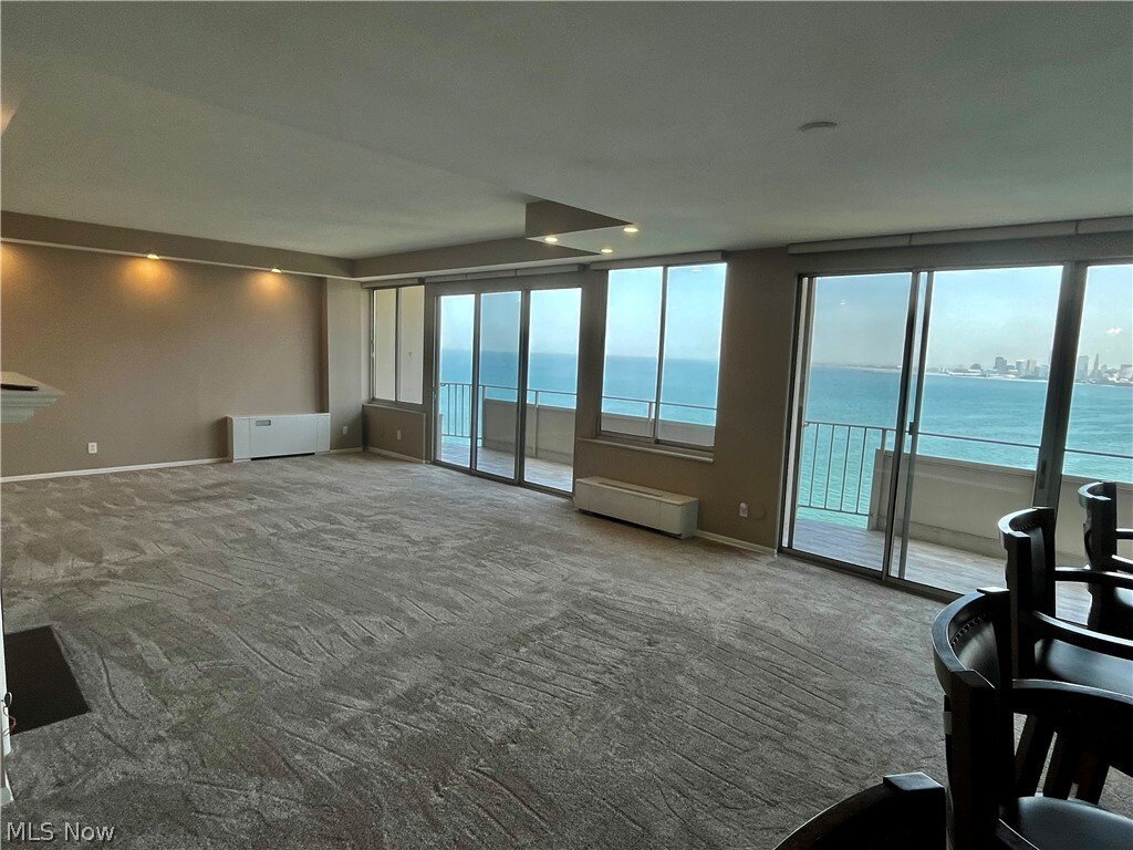 Condo in Lakewood, Ohio, United States 5 - 18327207