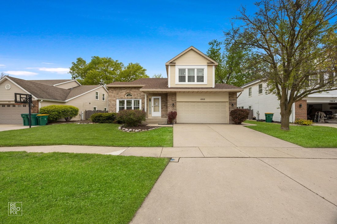 House in Buffalo Grove, Illinois, United States 2 - 18327576