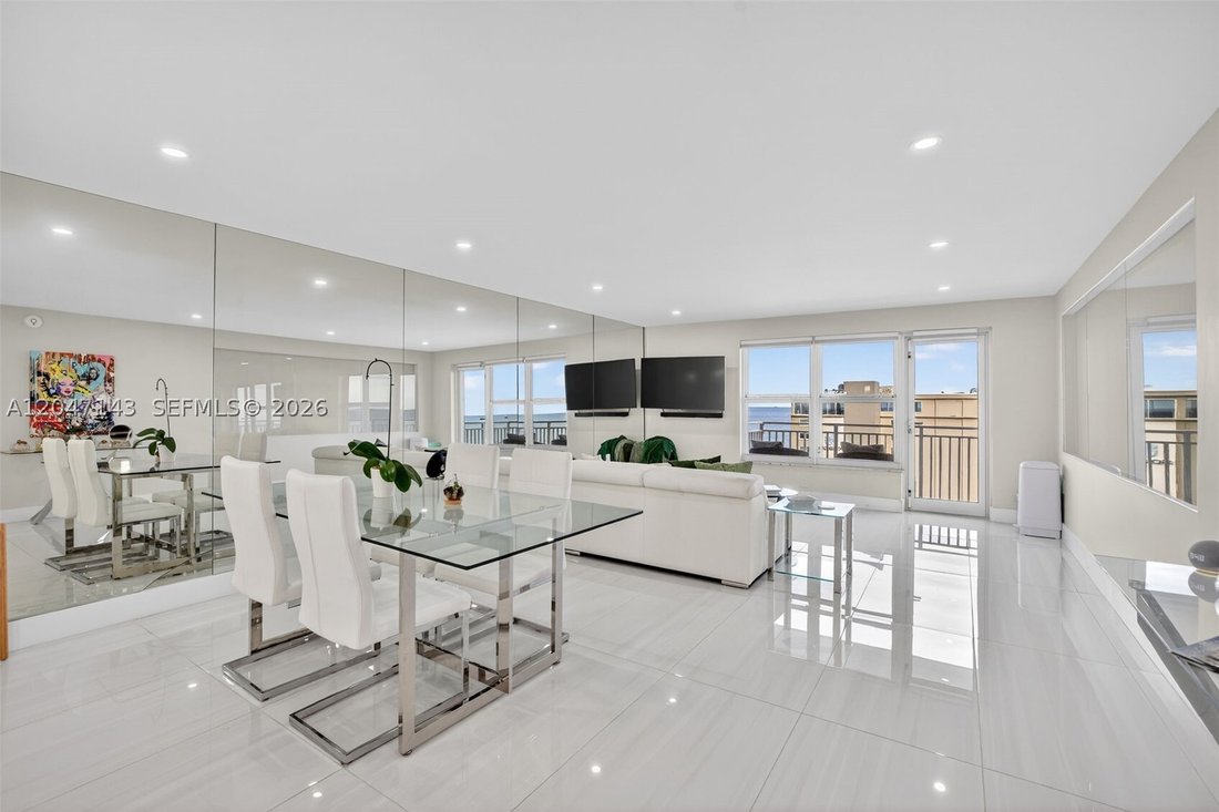 Condo in Fort Lauderdale, Florida, United States 5 - 18326897