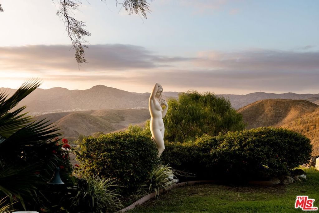 House in Agoura Hills, California, United States 2 - 17953744