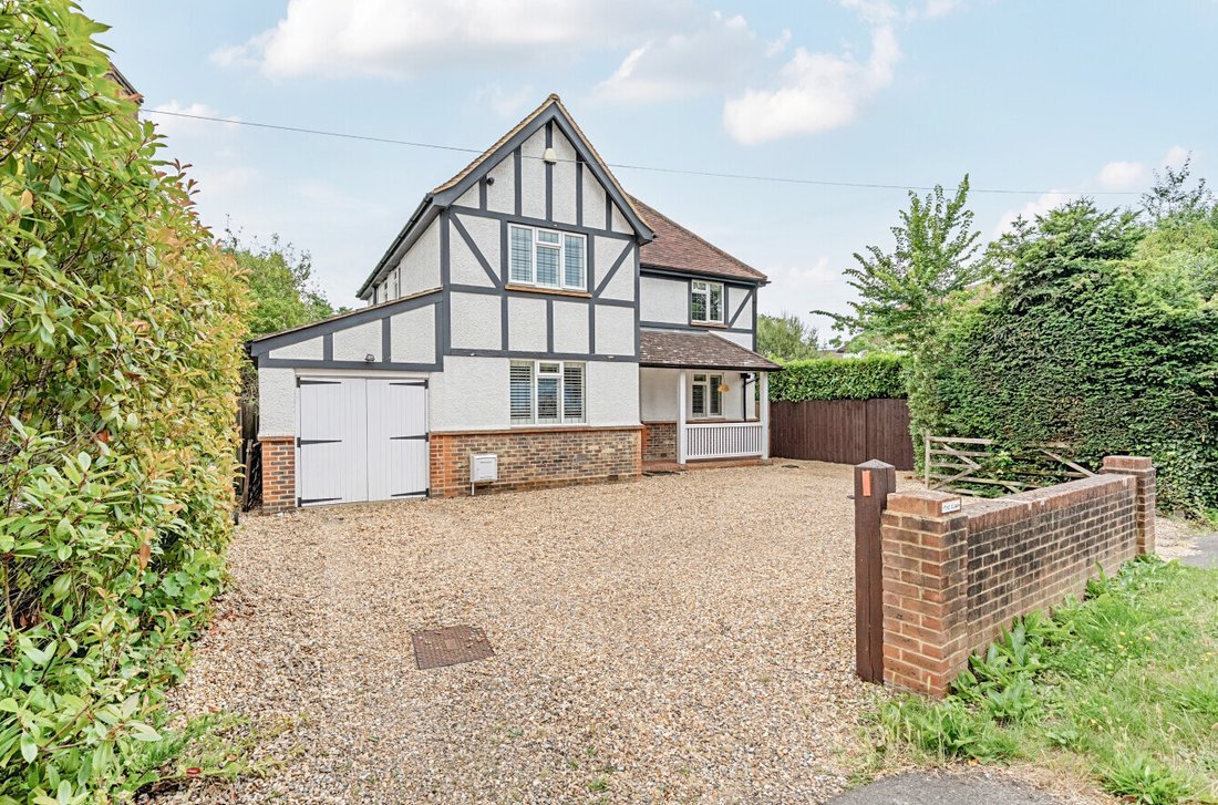 House in Hook Heath, Woking, England 1 - 18326975
