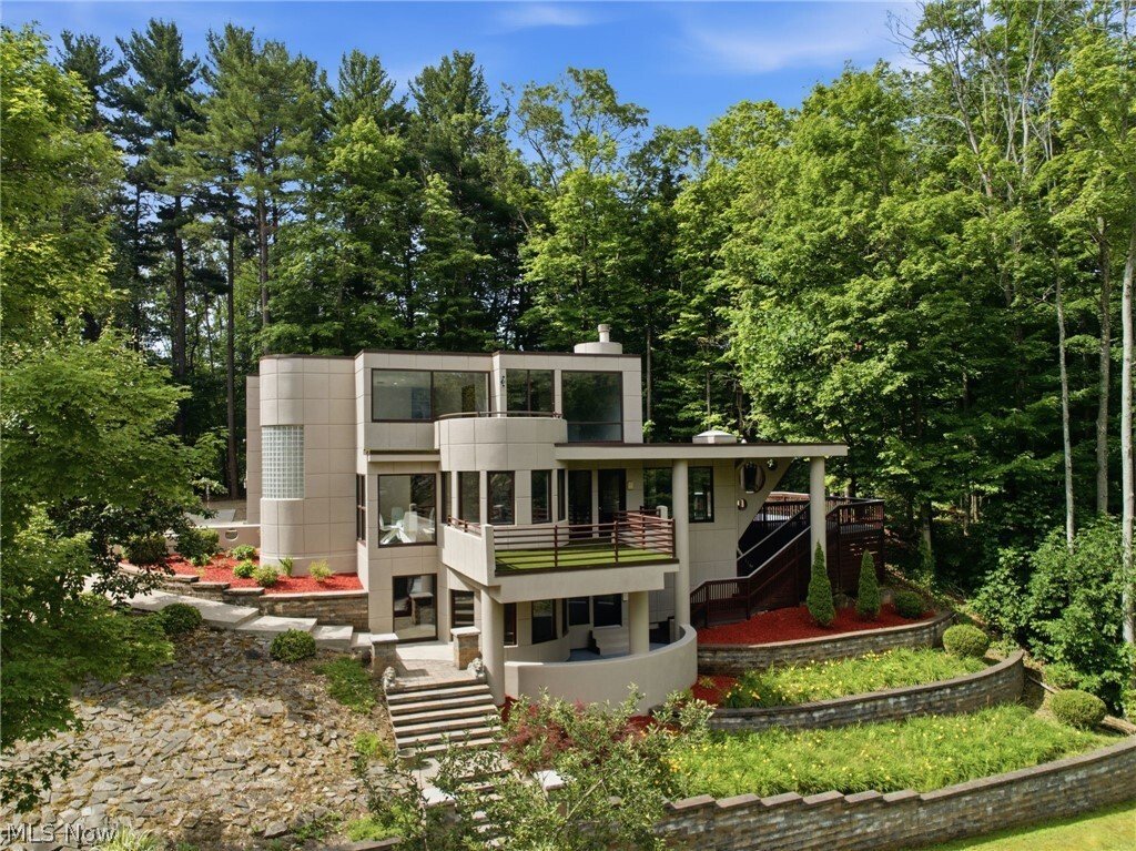 House in Strongsville, Ohio, United States 1 - 18244887