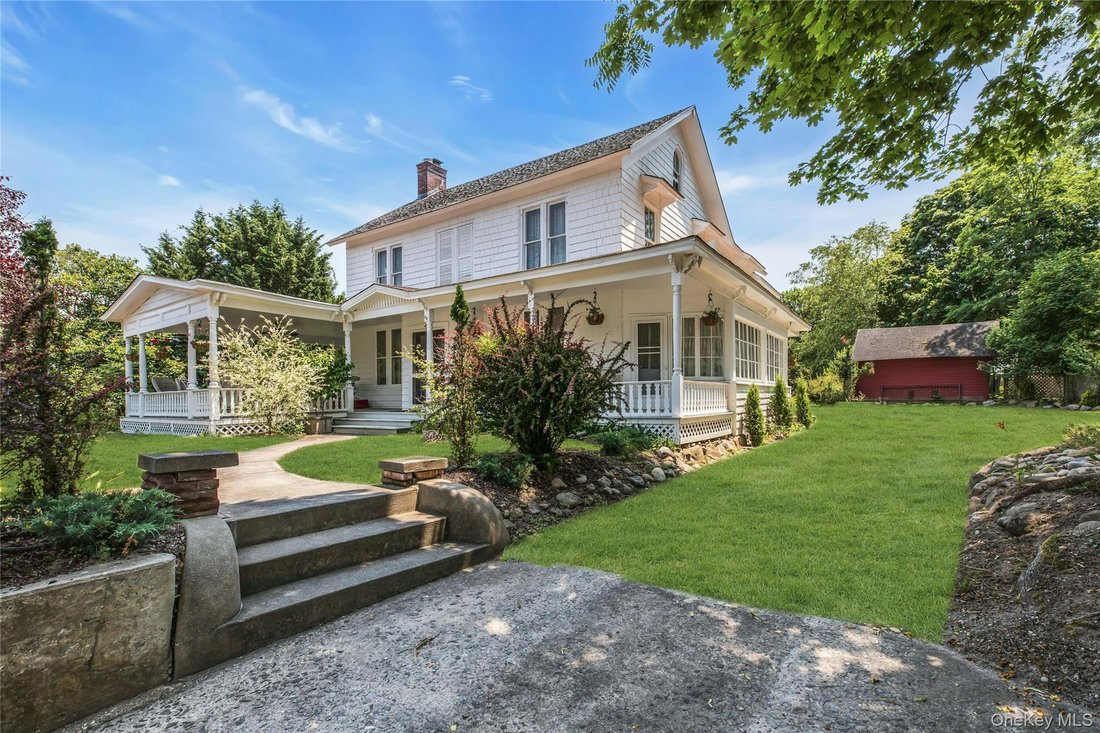 House in East Moriches, New York, United States 2 - 18331615