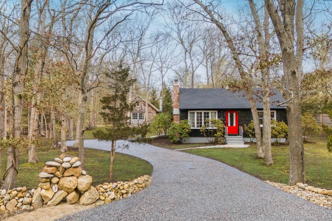 East Hampton, New York, United States 2 - 18331686