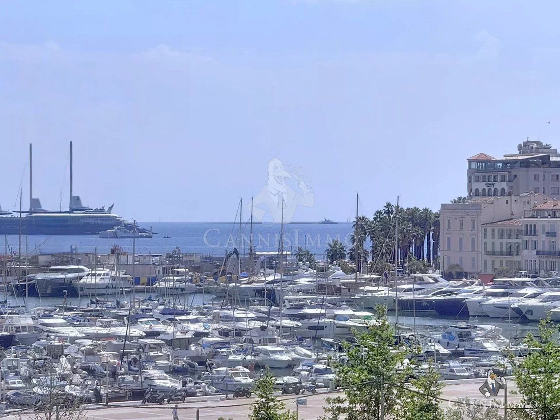 Apartment in Cannes, Provence-Alpes-Côte d'Azur, France 1 - 18327747