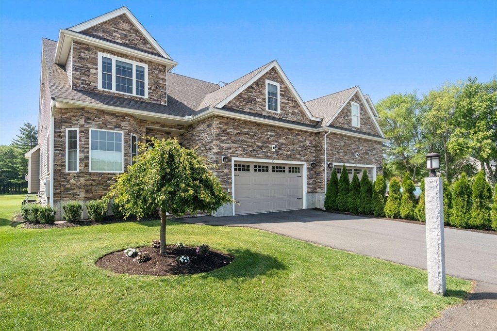 Townhouse in Sharon, Massachusetts, United States 2 - 18328119