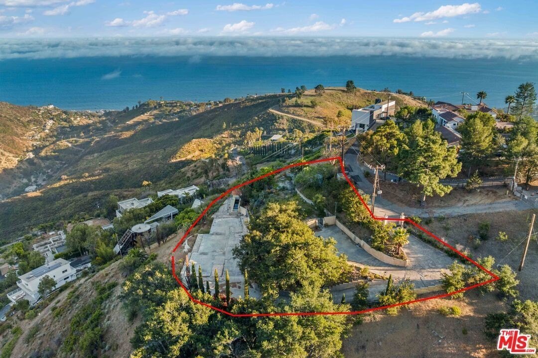 Land in Malibu, California, United States 1 - 18332170
