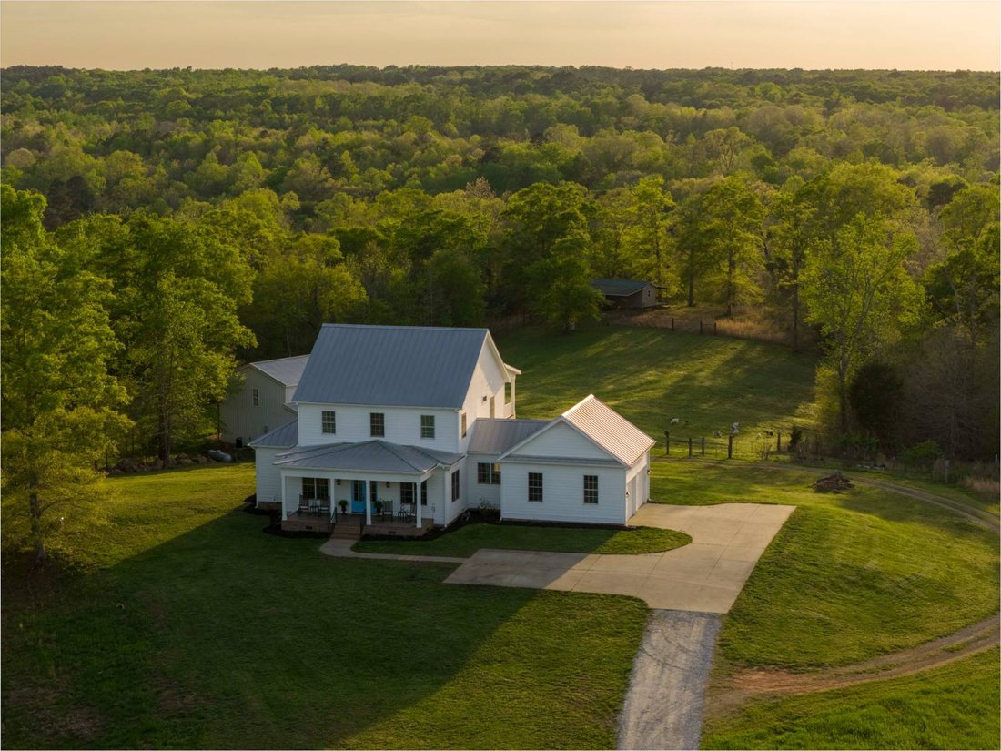 Farm Ranch in Honea Path, South Carolina, United States 2 - 18326763