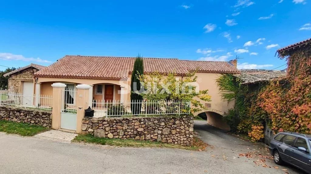 Estate in Condrieu, Auvergne-Rhône-Alpes, France 2 - 16649132