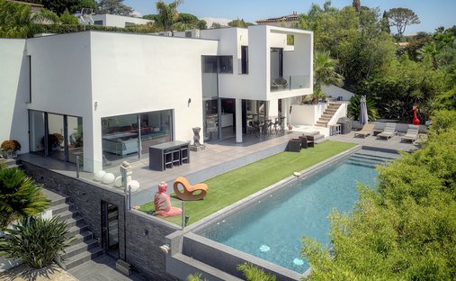 Villa à La Roquette-sur-Siagne, Provence-Alpes-Côte d'Azur, France 1