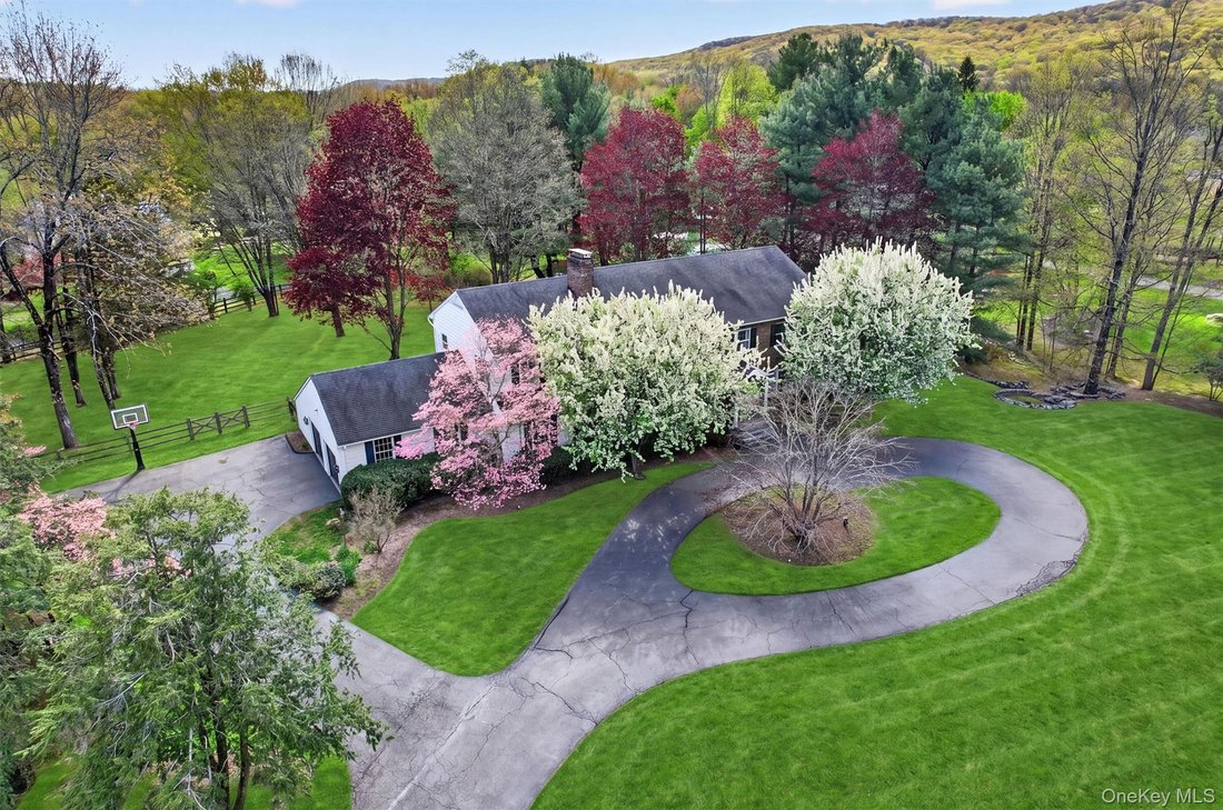 House in Montebello, New York, United States 1 - 17814606