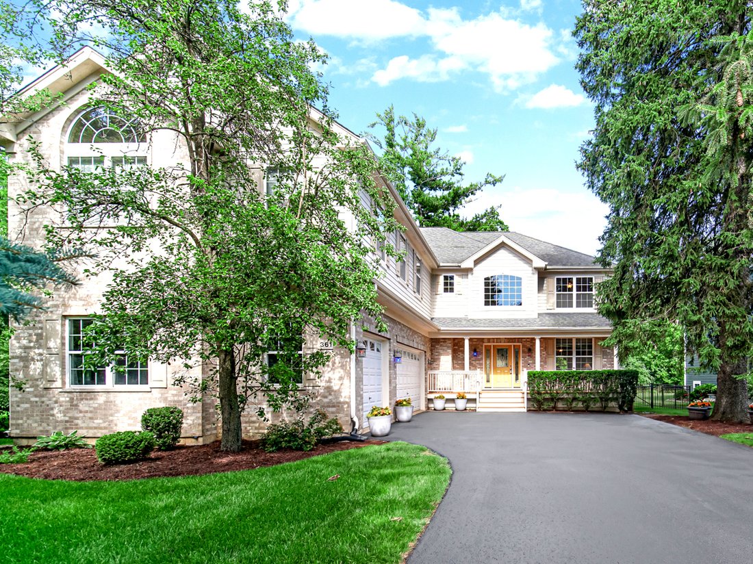 House in Palatine, Illinois, United States 4 - 18330145