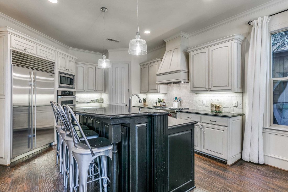 House in Dallas, Texas, United States 3 - 17826099