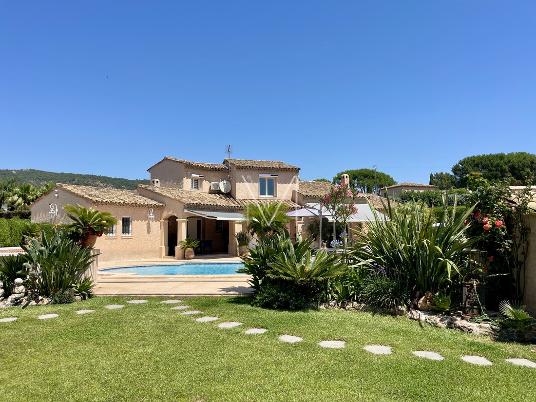 Villa in Le Plan-de-la-Tour, Provence-Alpes-Côte d'Azur, France 4 - 18327863