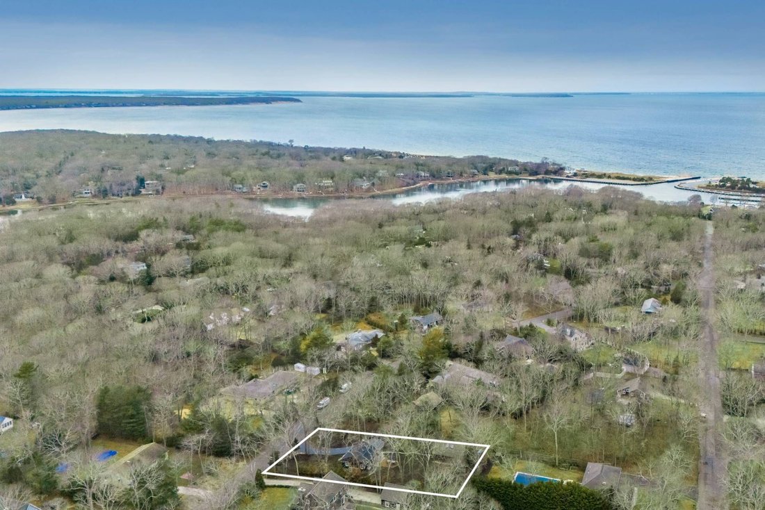 East Hampton, New York, United States 2 - 18331686