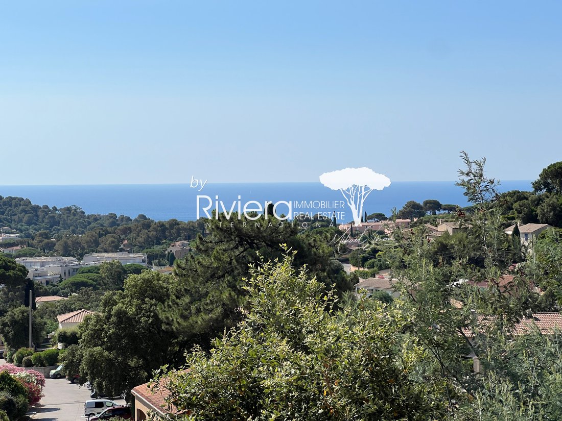Villa in Nord, Cavalaire-sur-Mer, France 1 - 17023122