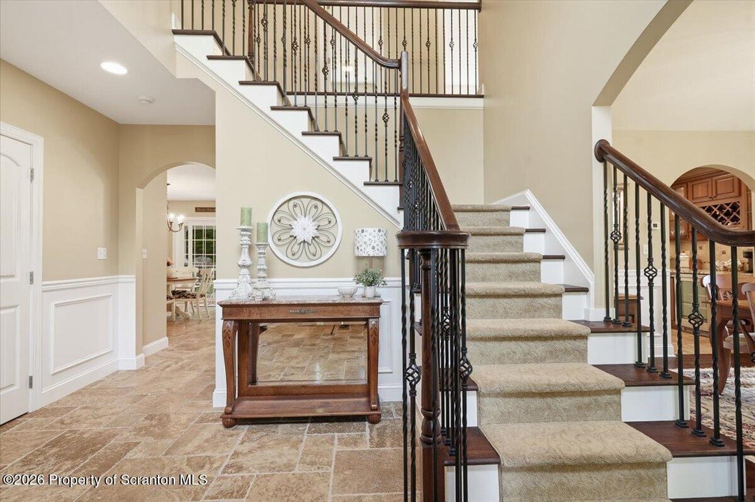 House in Clarks Summit, Pennsylvania, United States 4 - 18330393