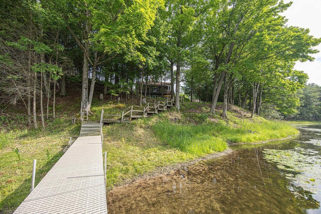 House in Legend Lake, Wisconsin, United States 5 - 18329906