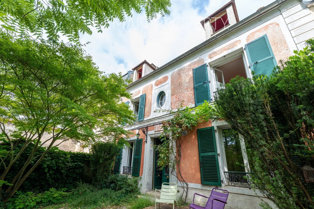 Townhouse in Mairie-Champs Fous-Morangis, Chilly-Mazarin, France 1 - 18119797