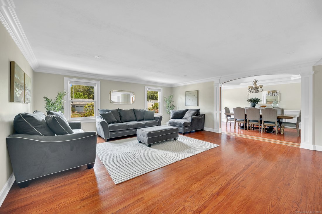 House in Orange, Connecticut, United States 4 - 18329341