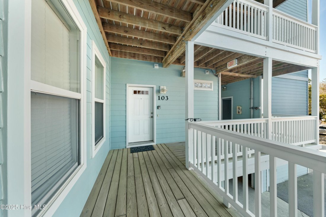 Condo in Carolina Beach, North Carolina, United States 4 - 18330959