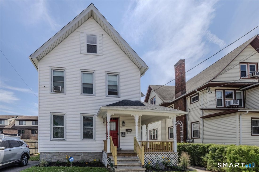 Bridgeport, Connecticut, United States 1 - 17134091