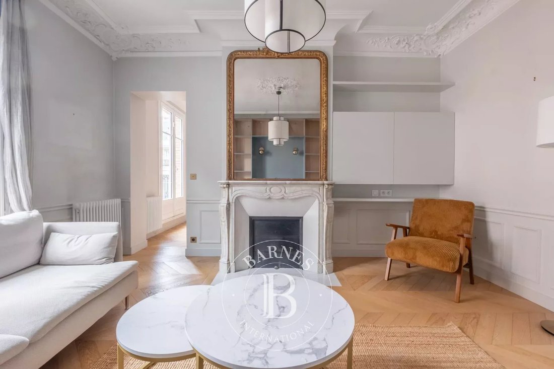 Apartment in Gros Caillou, Paris 7e Arrondissement, Paris 3 - 18326911