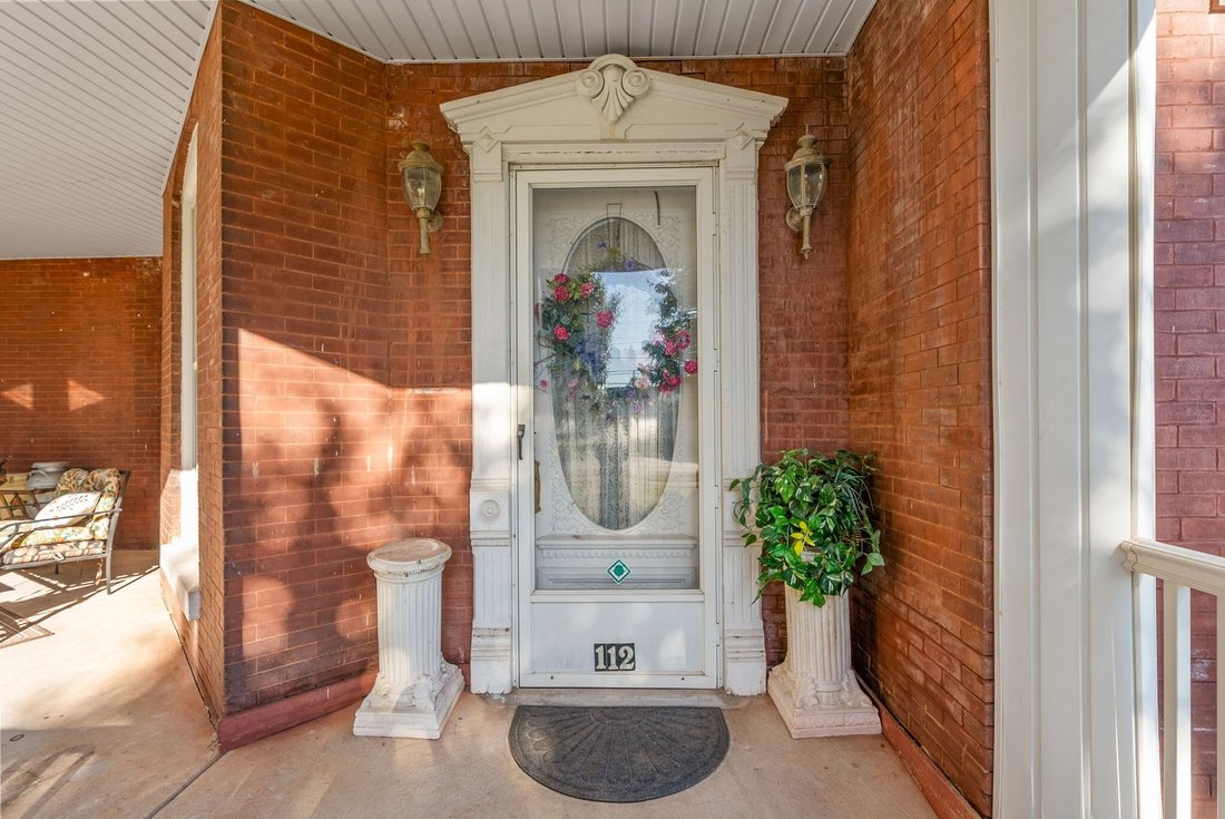 House in Guthrie, Kentucky, United States 2 - 18327140