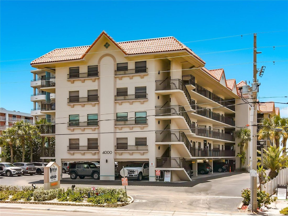 Condo in St. Pete Beach, Florida, United States 4 - 18327349