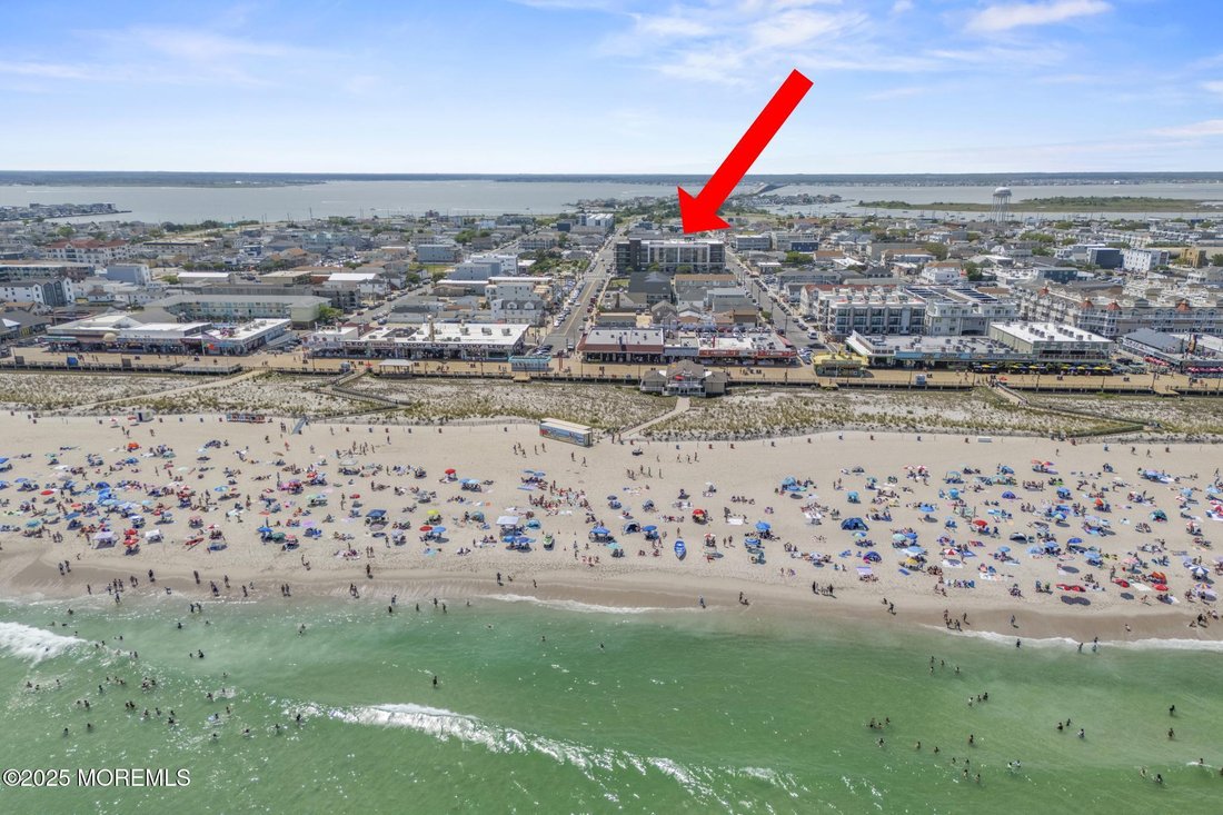 Condo in Seaside Heights, New Jersey, United States 4 - 18329772
