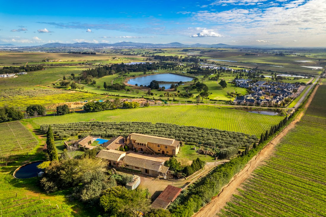 Farm Ranch in Stellenbosch Local Municipality, Westkap, Südafrika 1 - 18328548