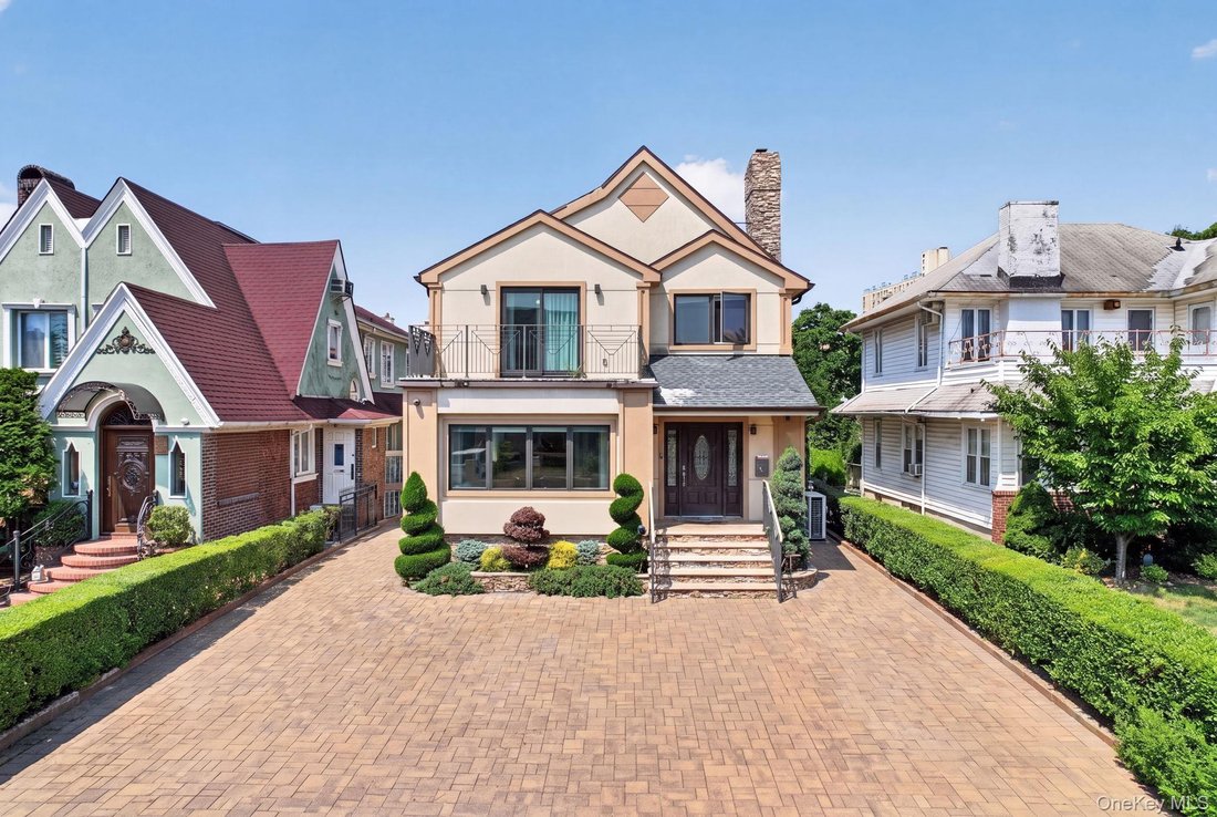 House in New York, New York, United States 1 - 18095098