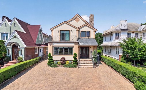 House in New York, New York, United States 1