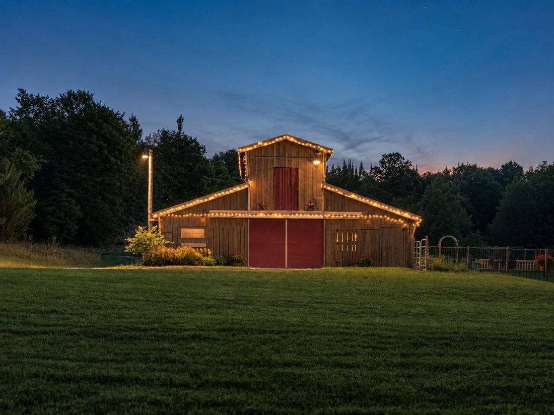 House in Boyne City, Michigan, United States 1 - 18330159